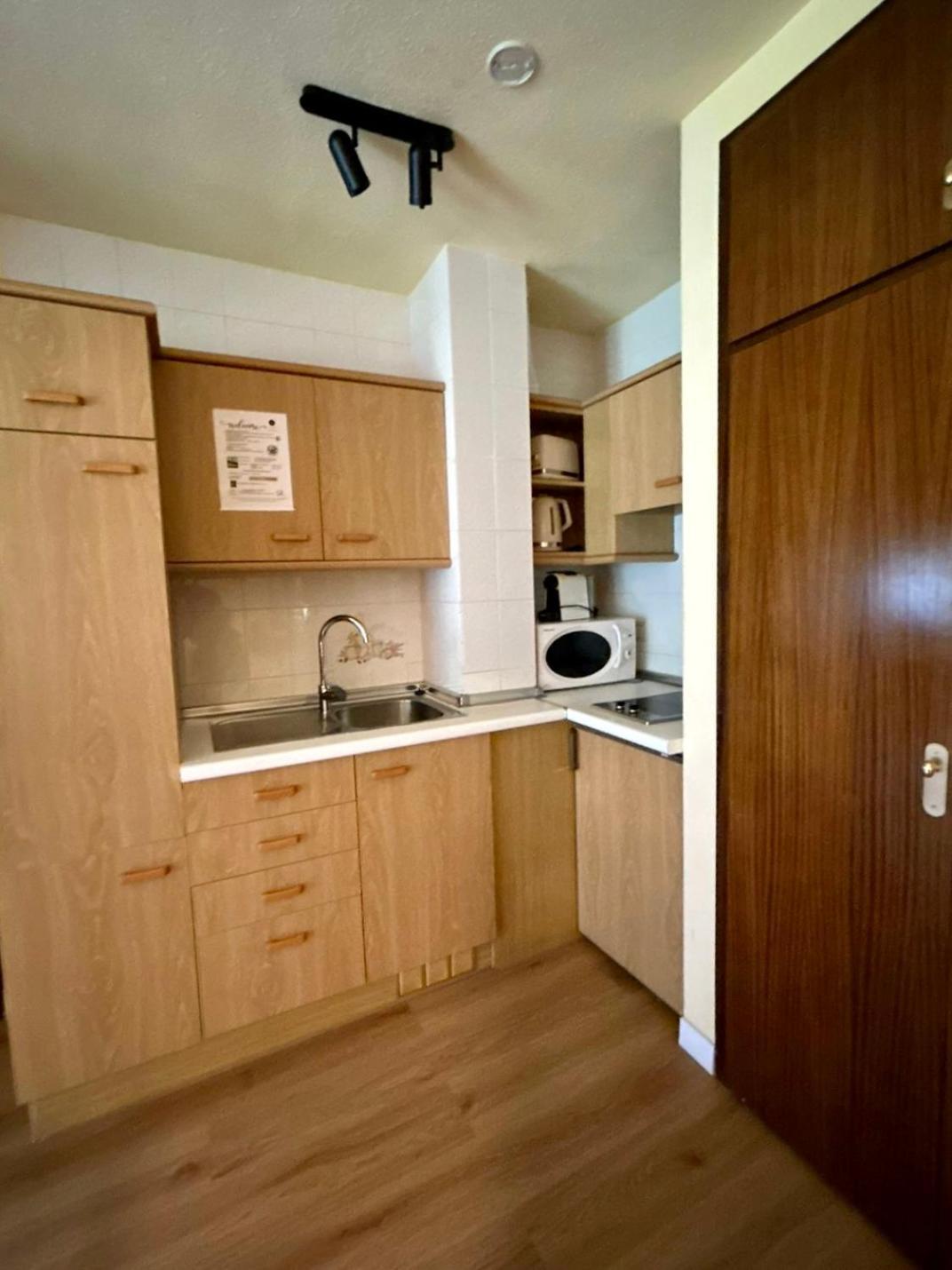 Apartamentos Turisticos Poblado Arinsal Luaran gambar