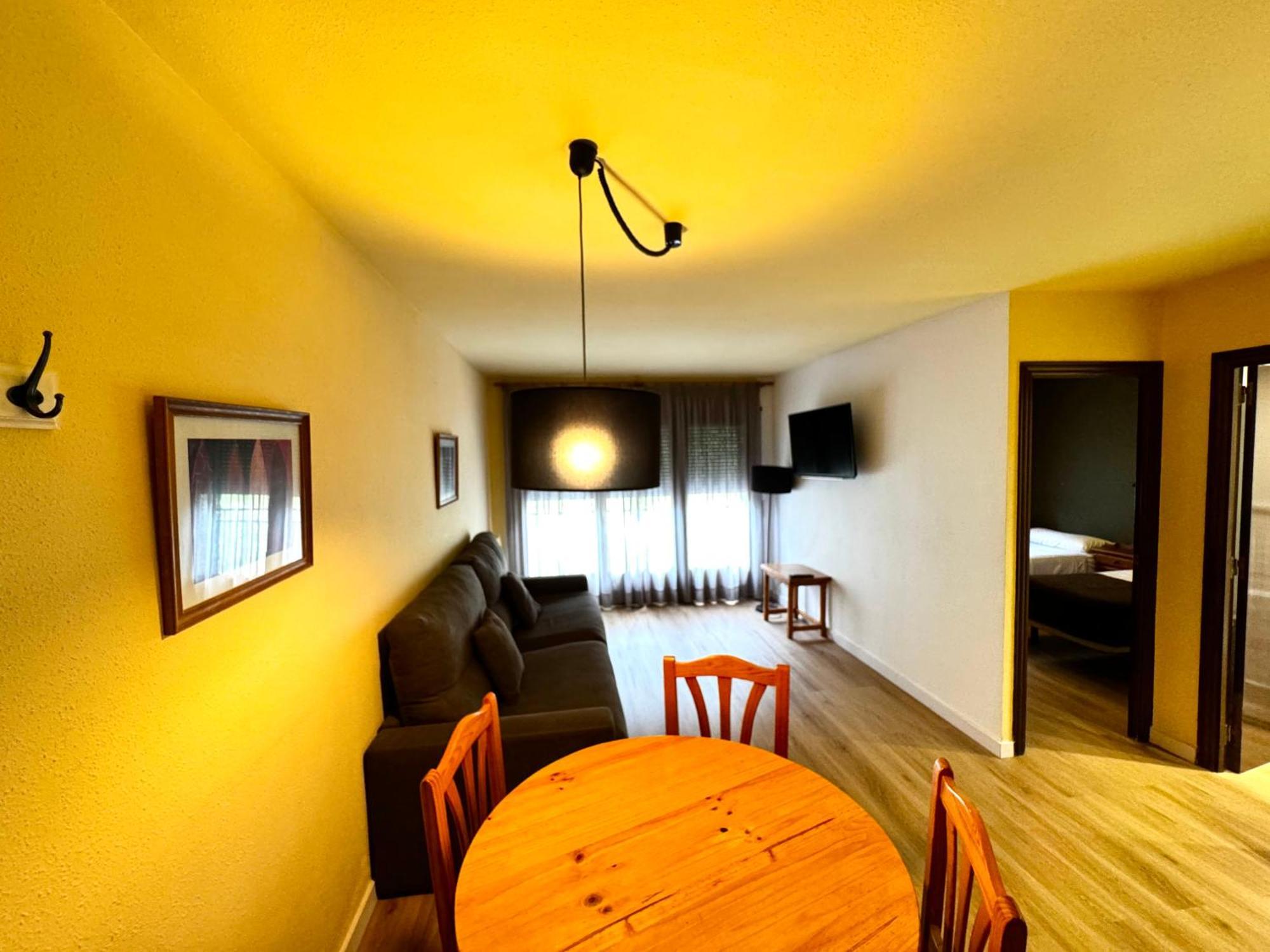 Apartamentos Turisticos Poblado Arinsal Luaran gambar