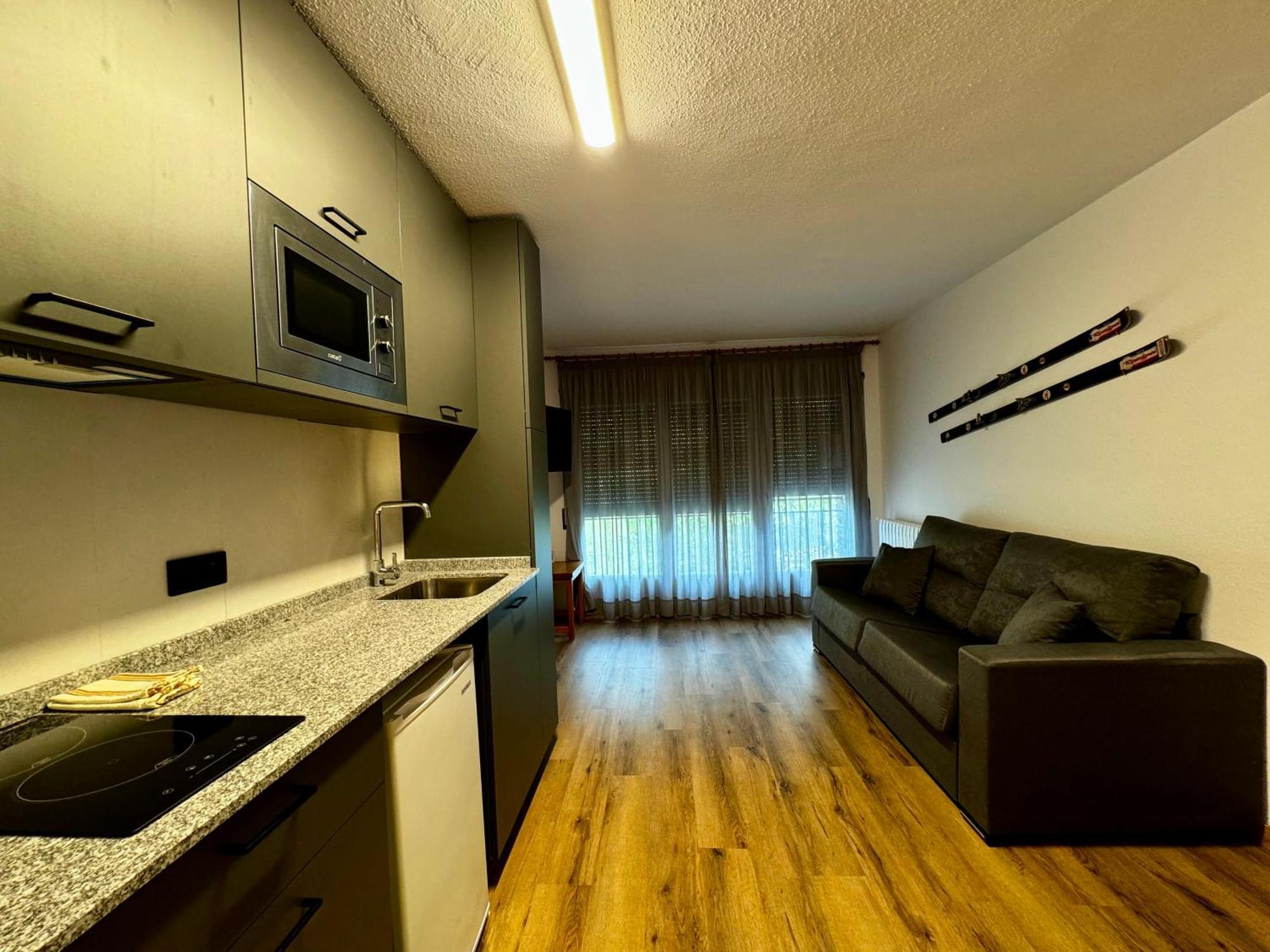 Apartamentos Turisticos Poblado Arinsal Luaran gambar