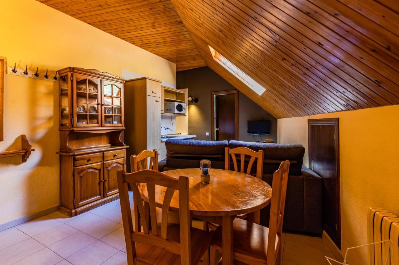 Apartamentos Turisticos Poblado Arinsal Luaran gambar